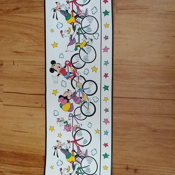 Disney Border Wallpaper - Picture 1 of 3